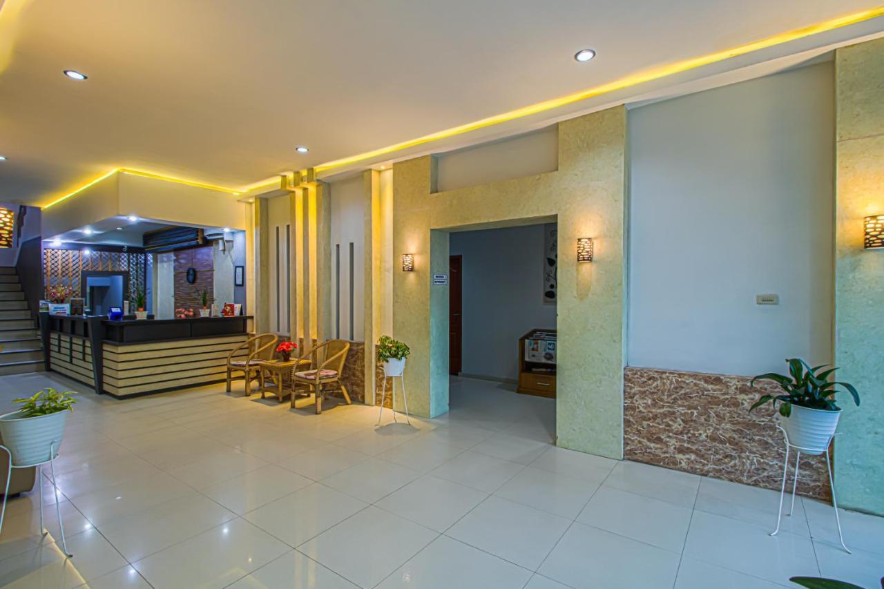 Grand Aceh Hotel Banda Aceh Exterior photo